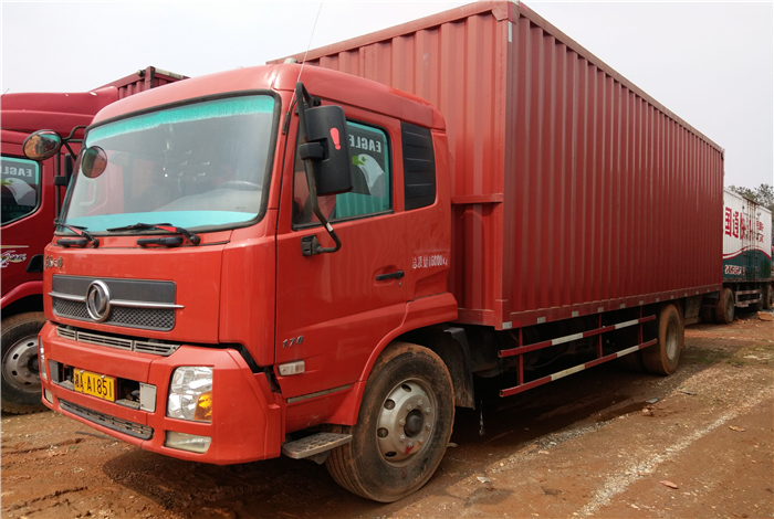 國四東風(fēng)天錦6缸廂式單橋貨車